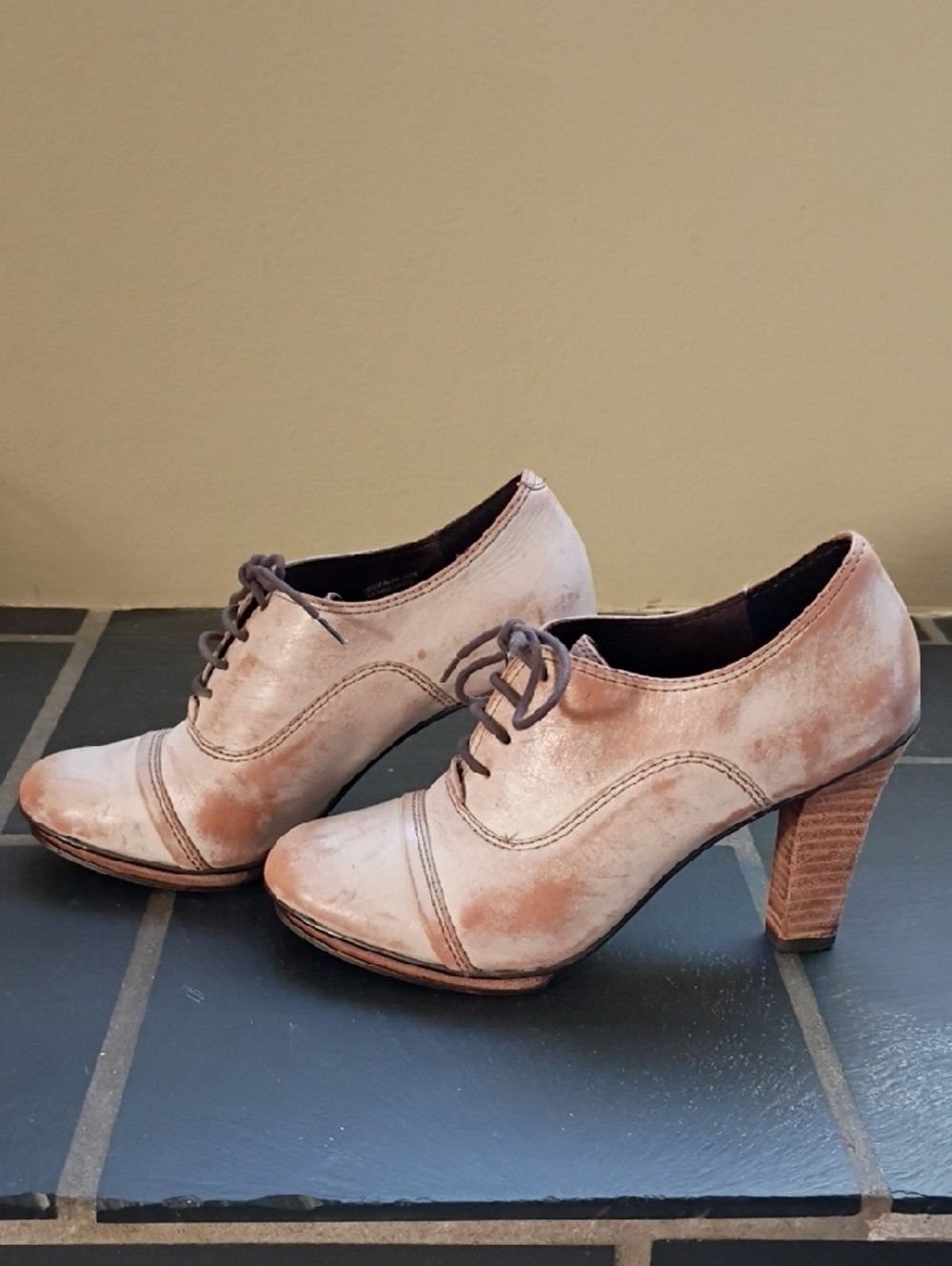 Matisse Blush Pink Lace-Up Oxford Boots | Size 7